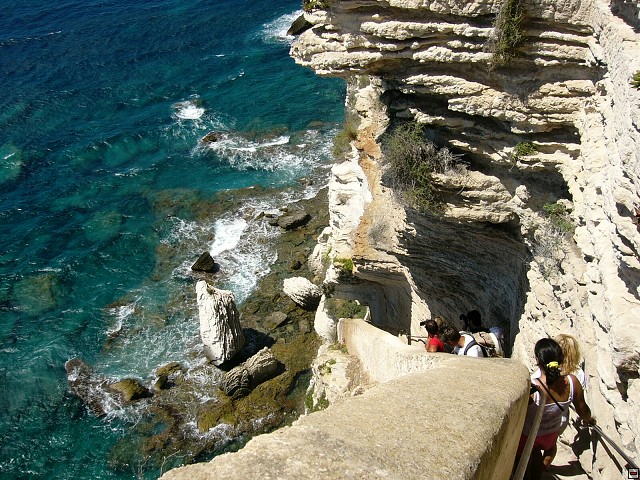 img00018.jpg