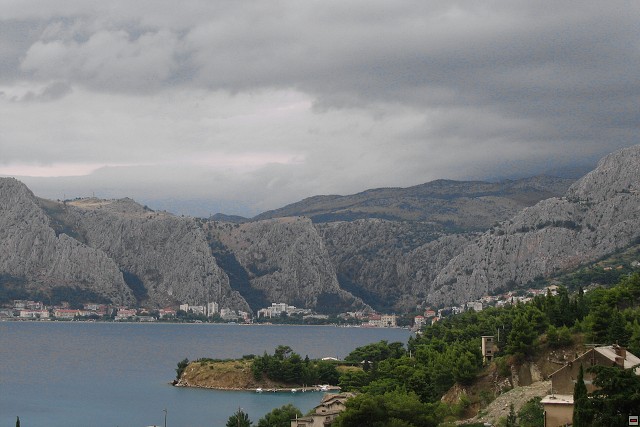 img00003.jpg