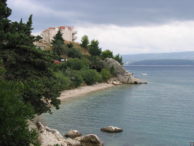 img00004.jpg